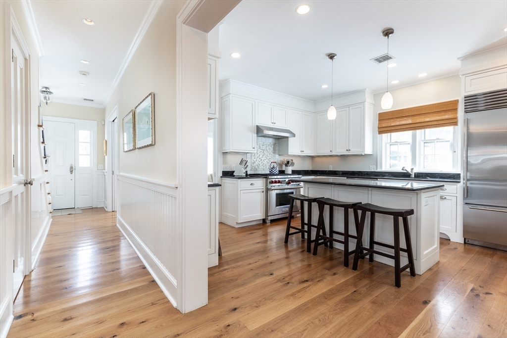3 Dolphin Ct Nantucket, MA 02554