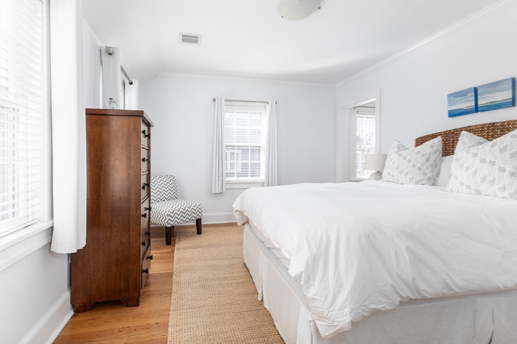 3 Dolphin Ct Nantucket, MA 02554