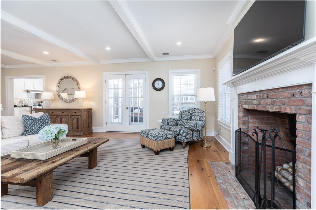 3 Dolphin Ct Nantucket, MA 02554