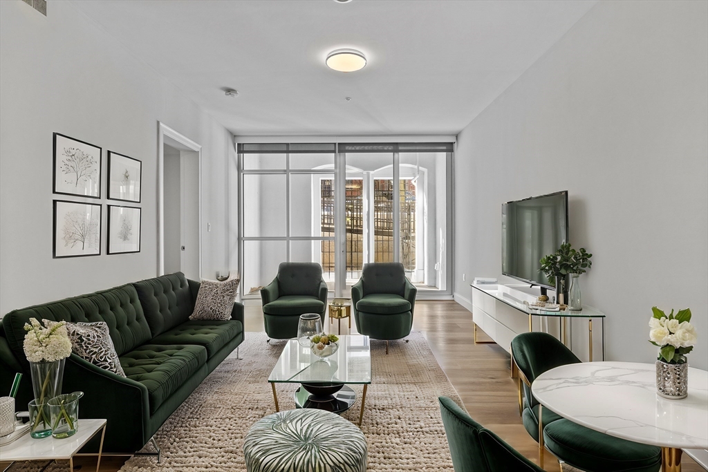 771 Harrison Ave #6G