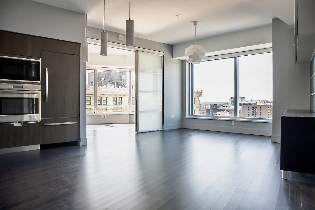 110 uart St #16H