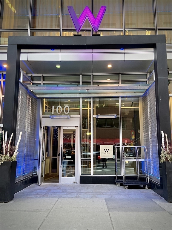 110 uart St #16H Boston, MA 02116