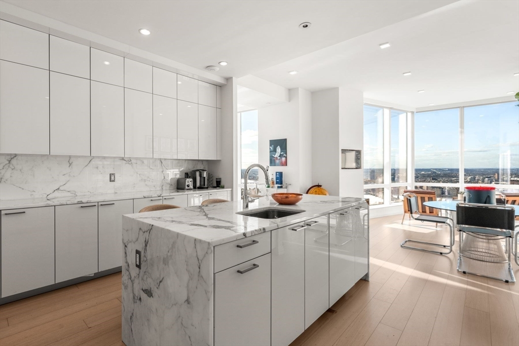 1 Franklin St #5002 Boston, MA 02110