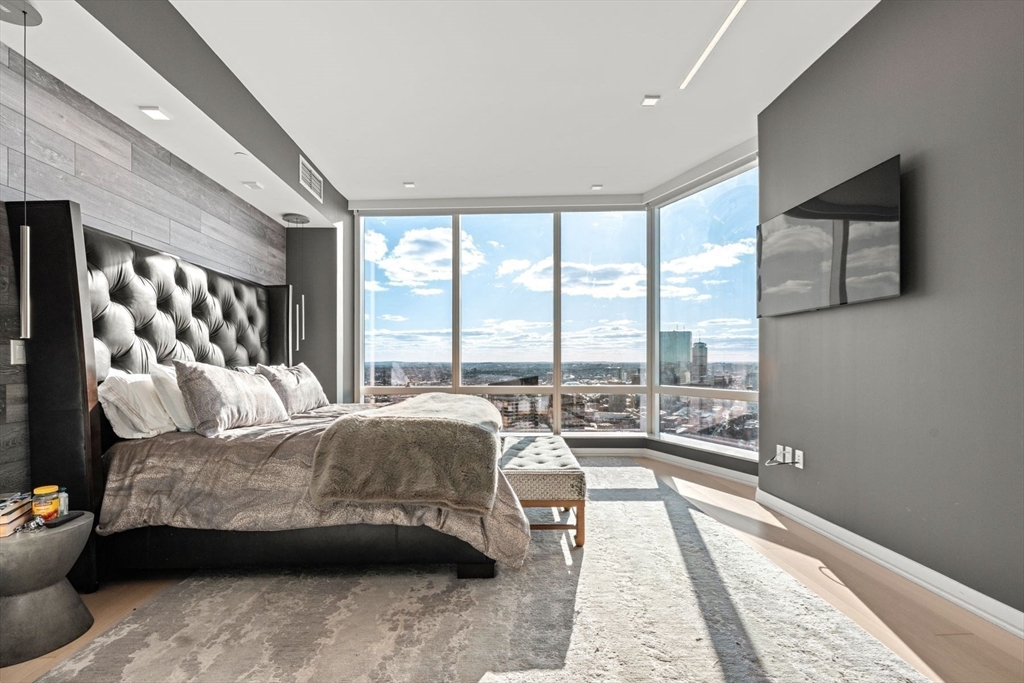 1 Franklin St #5002 Boston, MA 02110