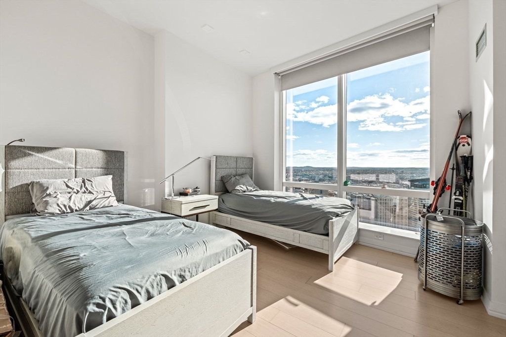 1 Franklin St #5002 Boston, MA 02110