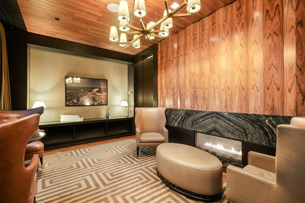 1 Franklin St #5002 Boston, MA 02110