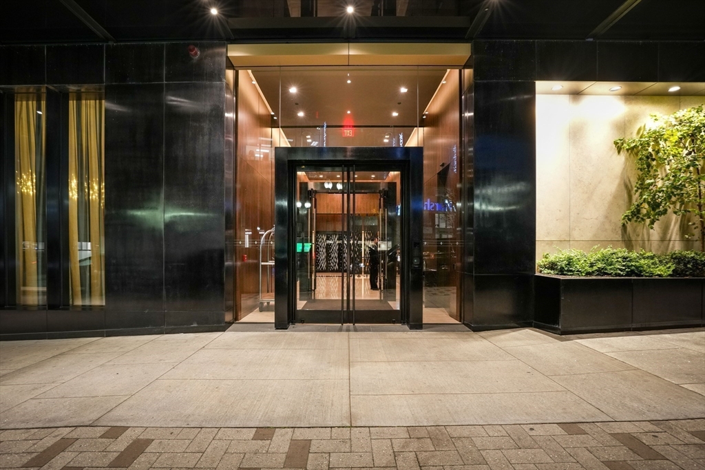 1 Franklin St #5002 Boston, MA 02110