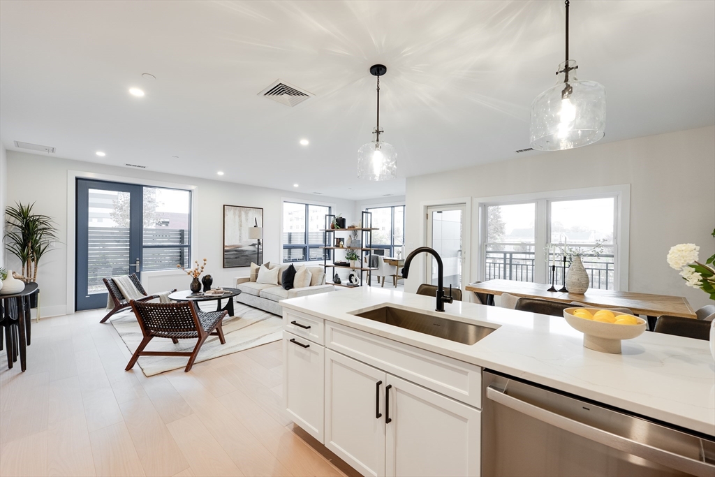 62 Foundry St #402 Wakefield, MA 01880