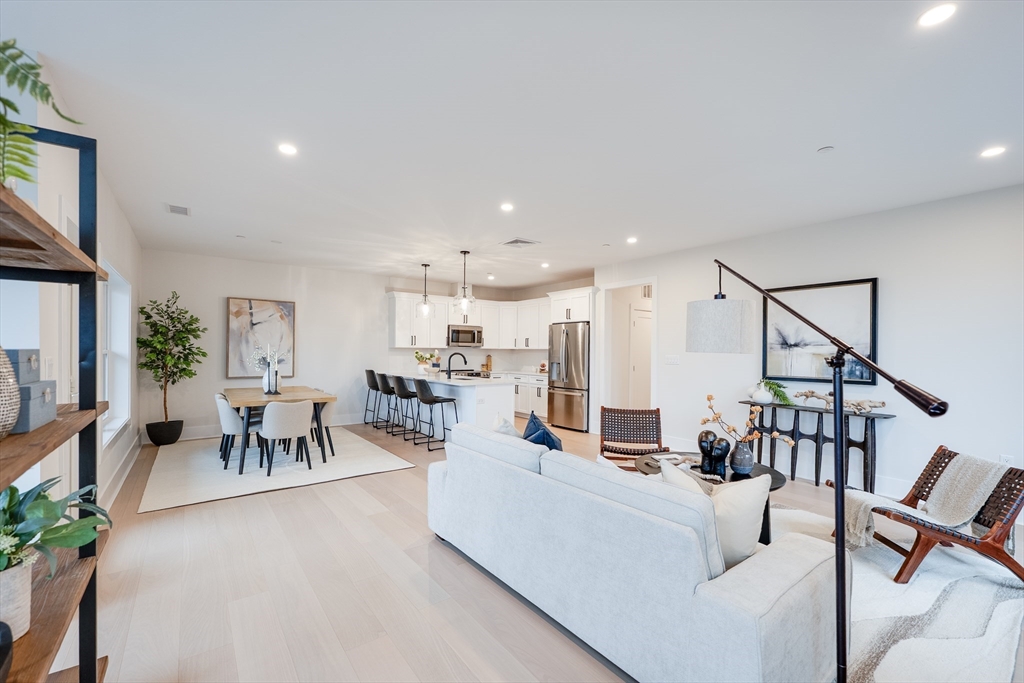 62 Foundry St #402 Wakefield, MA 01880