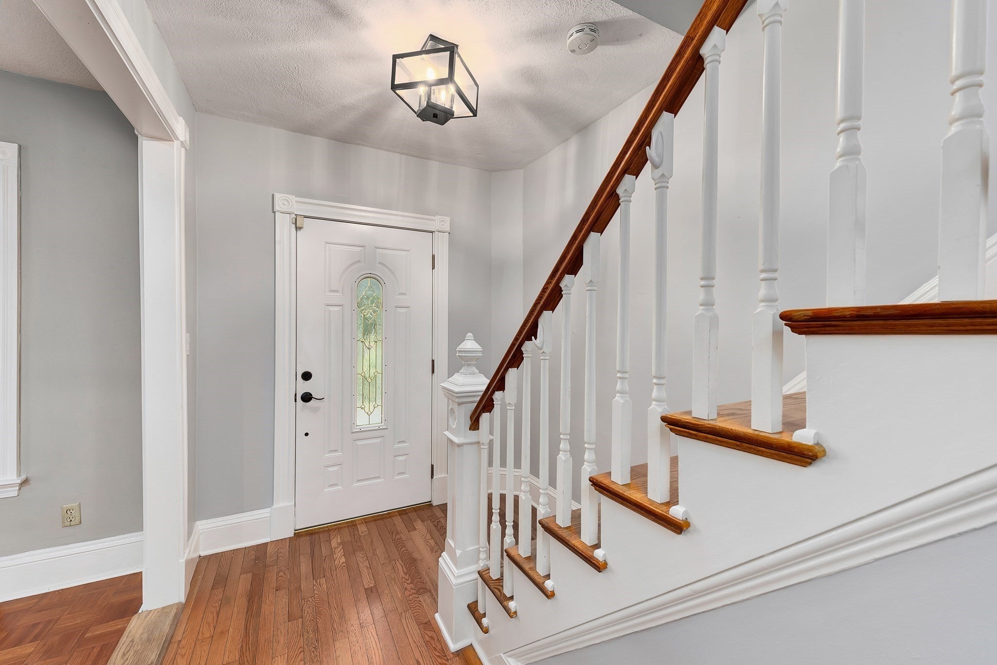 8 Birch Hl Ave Wakefield, MA 01880