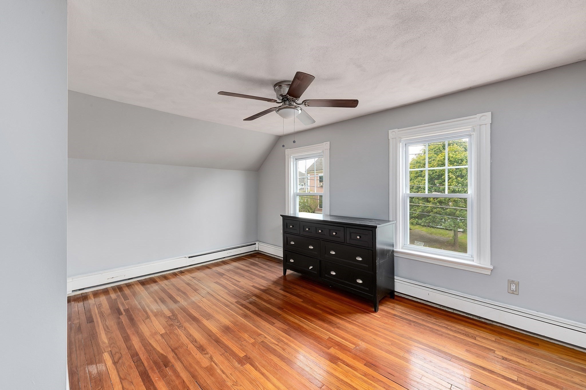 8 Birch Hl Ave Wakefield, MA 01880