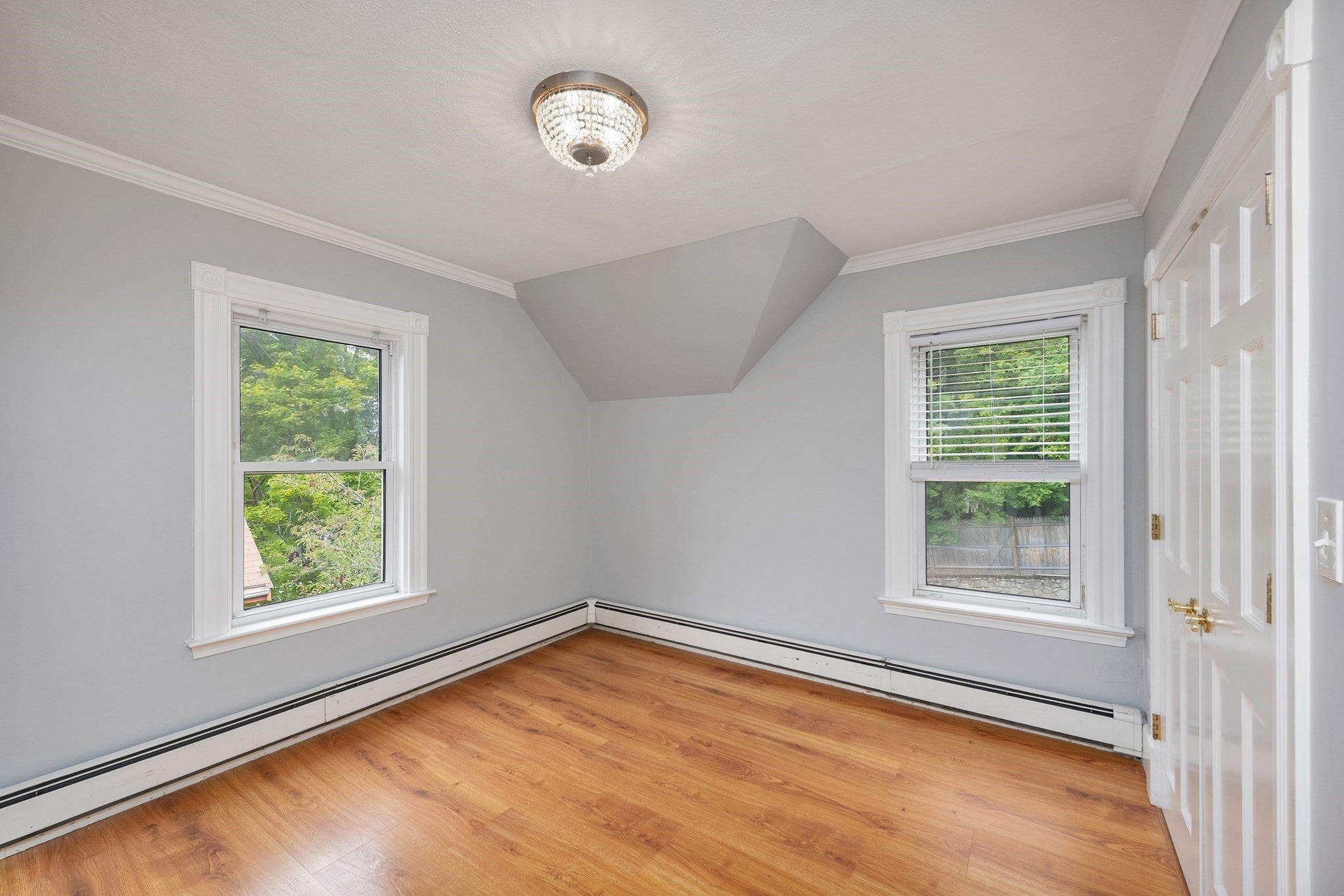 8 Birch Hl Ave Wakefield, MA 01880