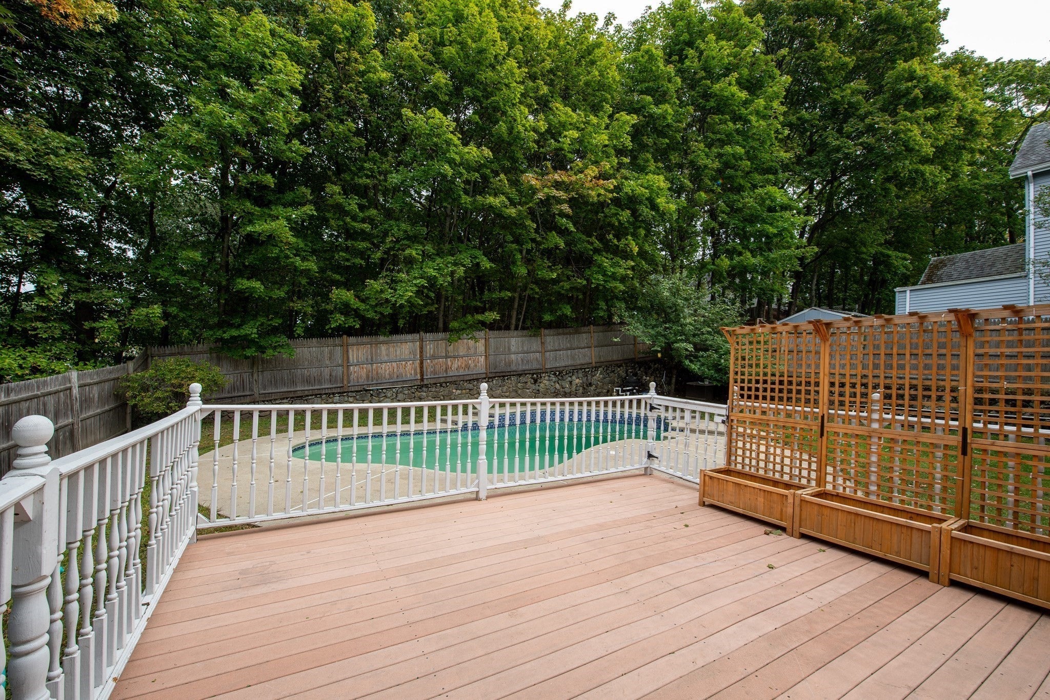 8 Birch Hl Ave Wakefield, MA 01880