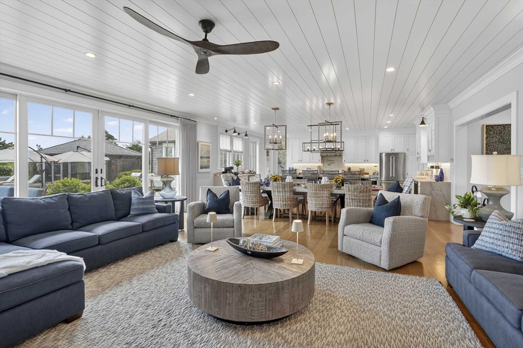 17 Katama Pt Edgartown, MA 02539