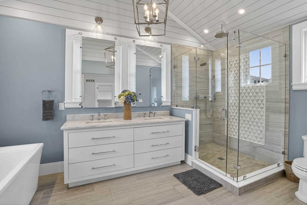 17 Katama Pt Edgartown, MA 02539