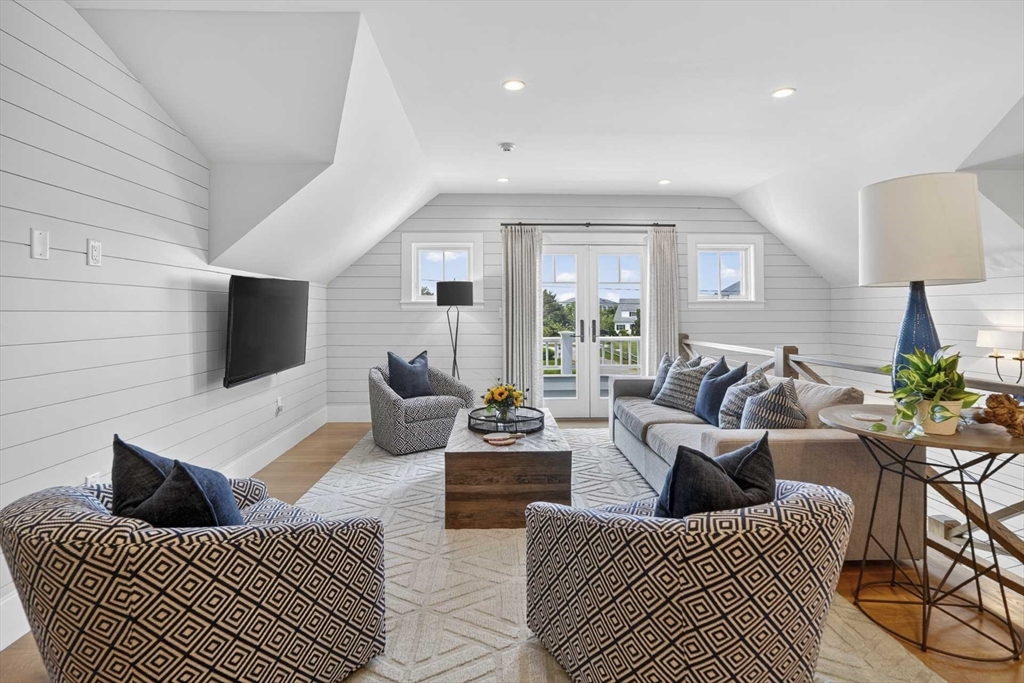 17 Katama Pt Edgartown, MA 02539