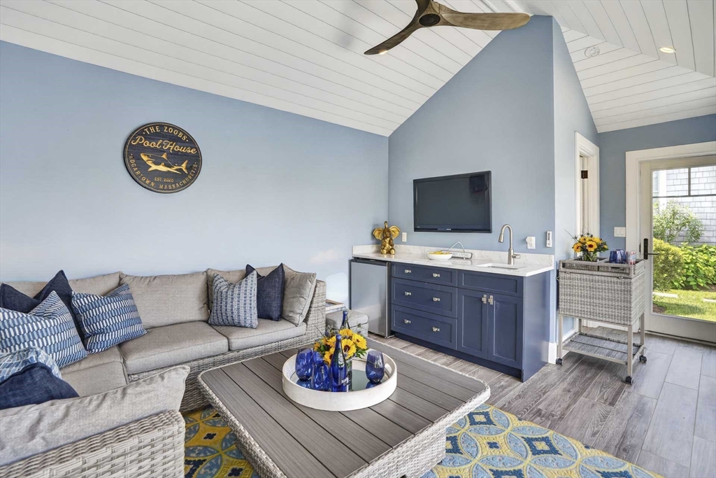 17 Katama Pt Edgartown, MA 02539