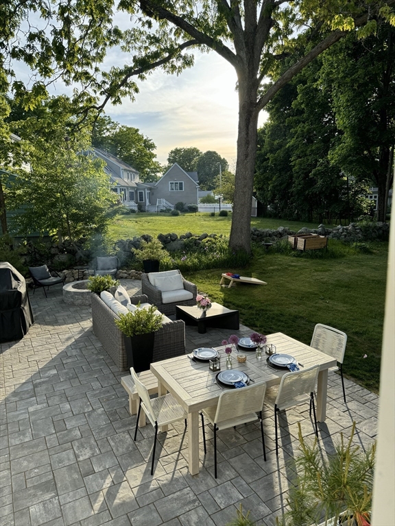 17 Wakefield St Reading, MA 01867