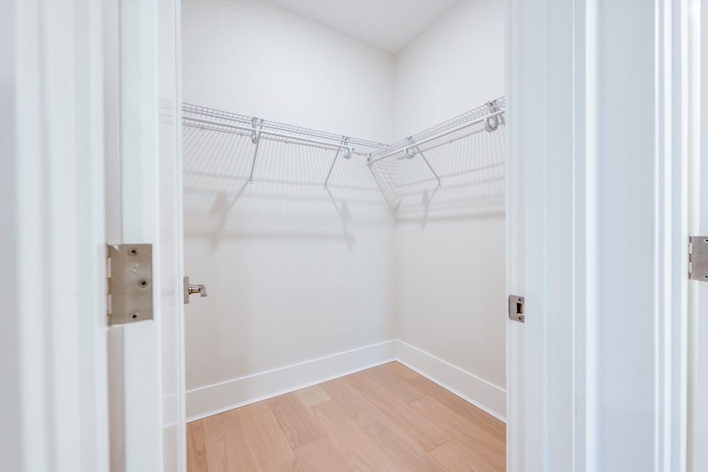 62 Foundry St #202 Wakefield, MA 01880