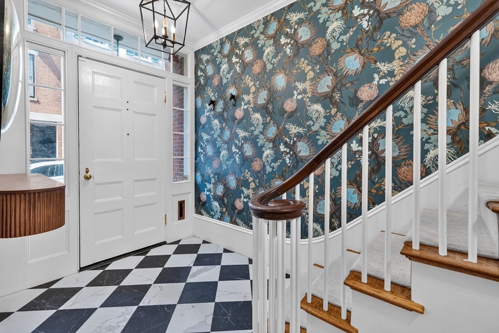 54 Pinckney St Boston, MA 02114