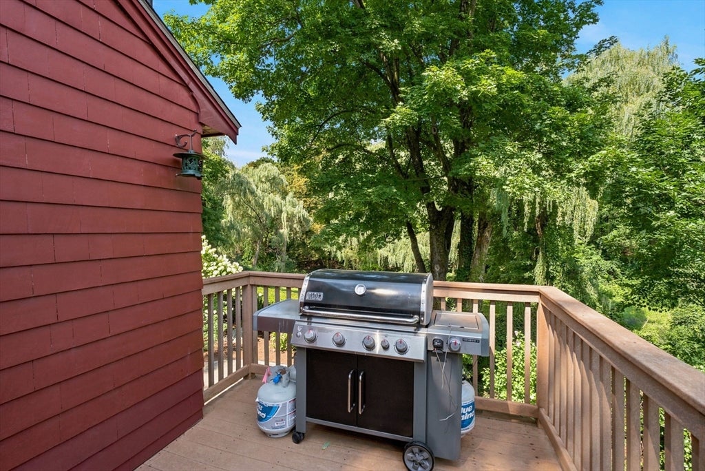 41 Brk St Wakefield, MA 01880