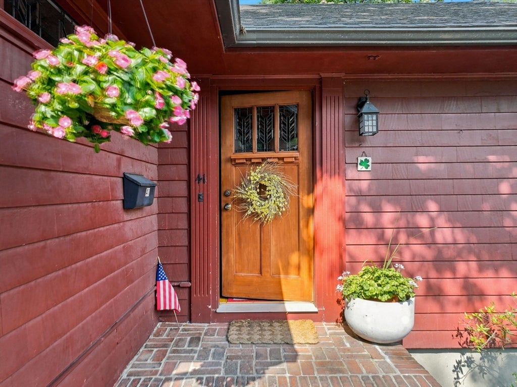 41 Brk St Wakefield, MA 01880