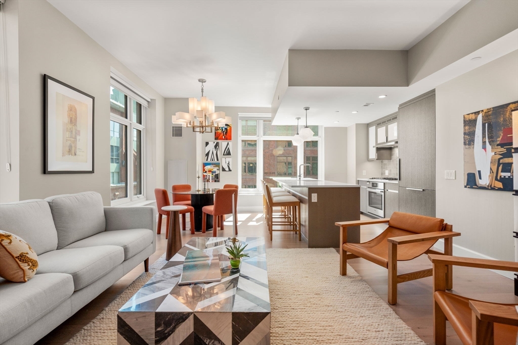 100 Lovejoy Wharf #11K