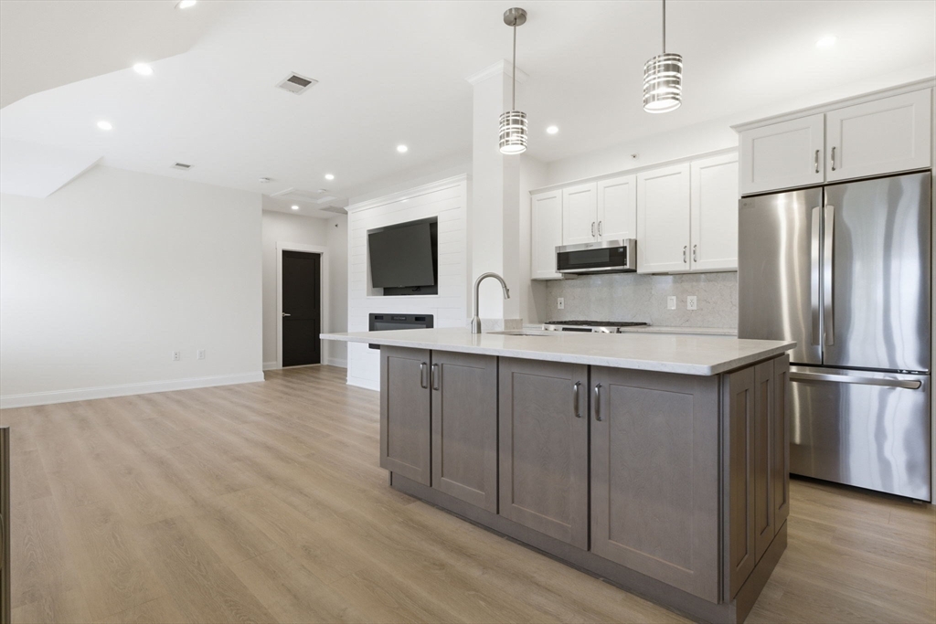 317 Main St #7 Wakefield, MA 01880
