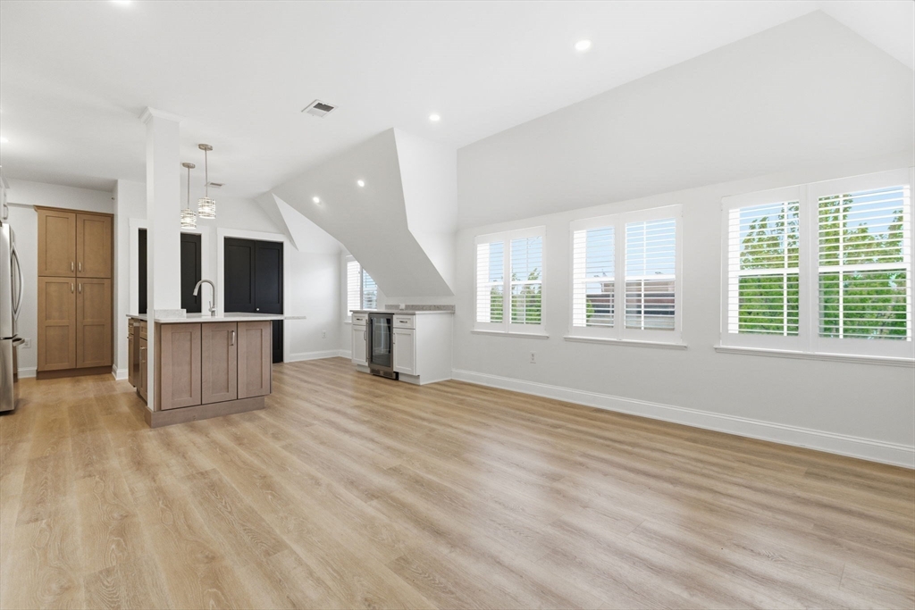 317 Main St #7 Wakefield, MA 01880
