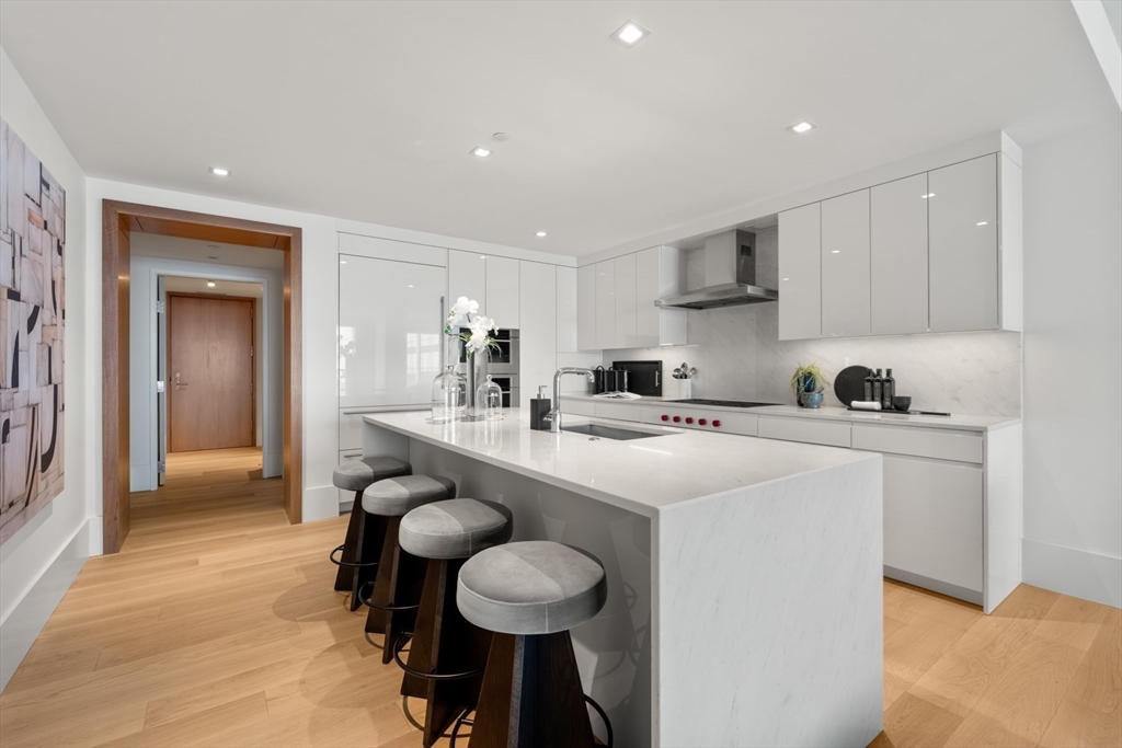 150 Seaport Blvd #15CD Boston, MA 02210