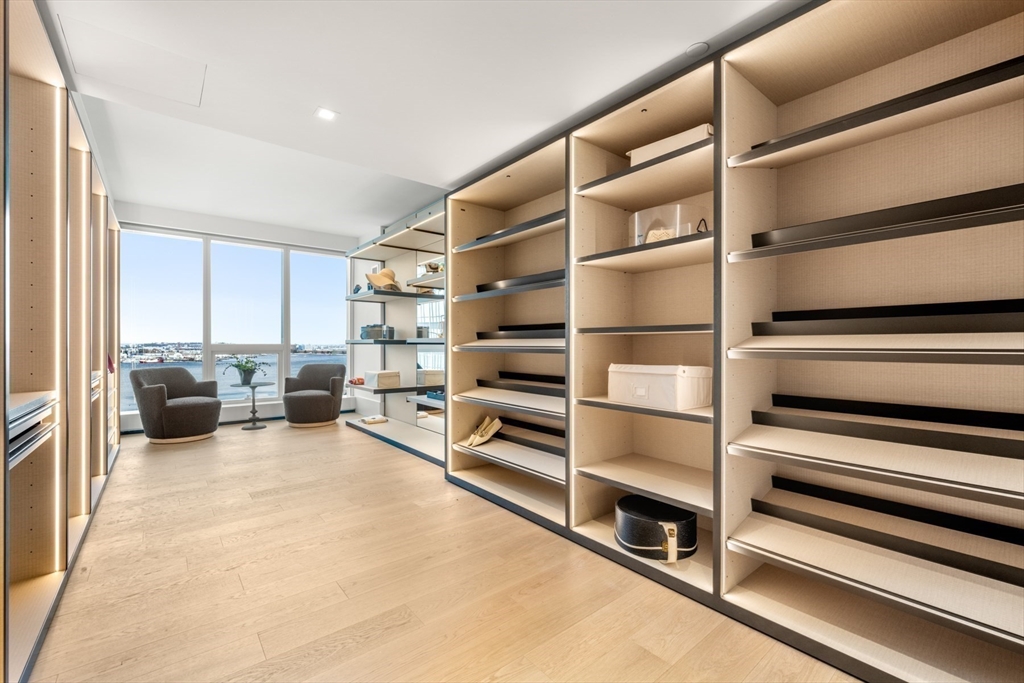 150 Seaport Blvd #15CD Boston, MA 02210