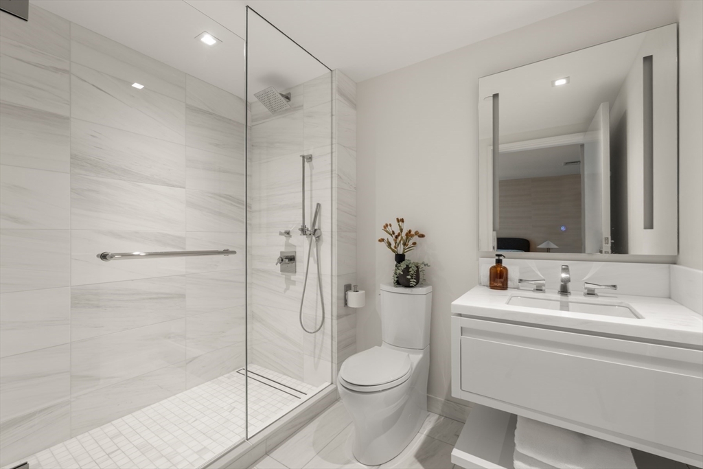 150 Seaport Blvd #15CD Boston, MA 02210