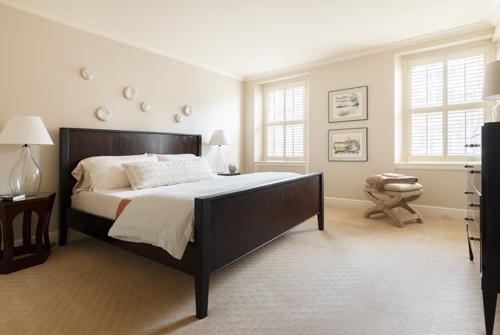 172 Beacon St #4 Boston, MA 02116