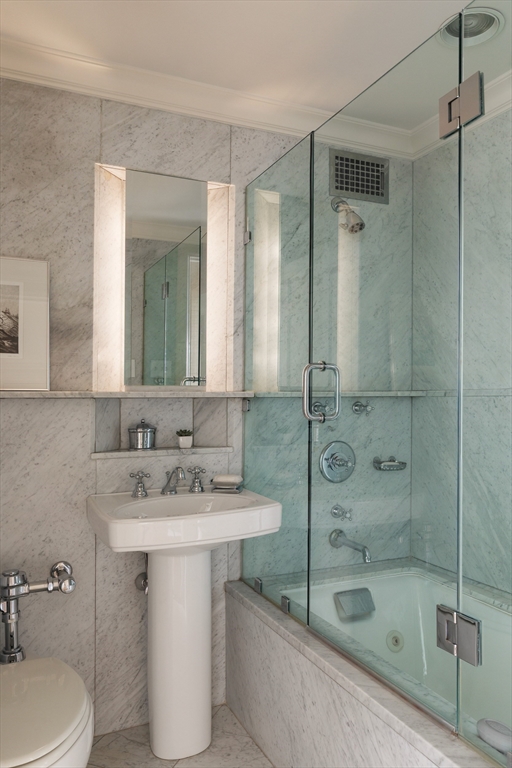 172 Beacon St #4 Boston, MA 02116