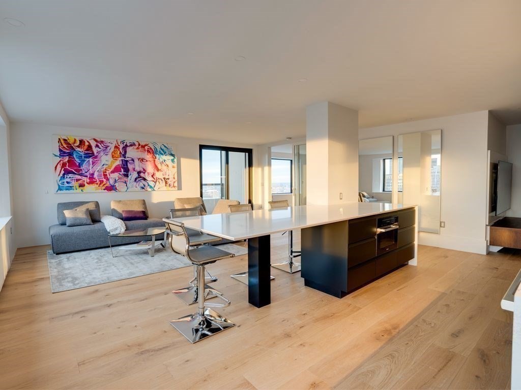 65 East India Row #Penthouse B Boston, MA 02110