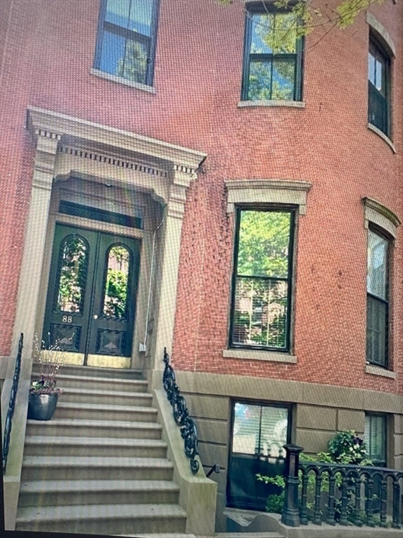 88 Waltham St #3