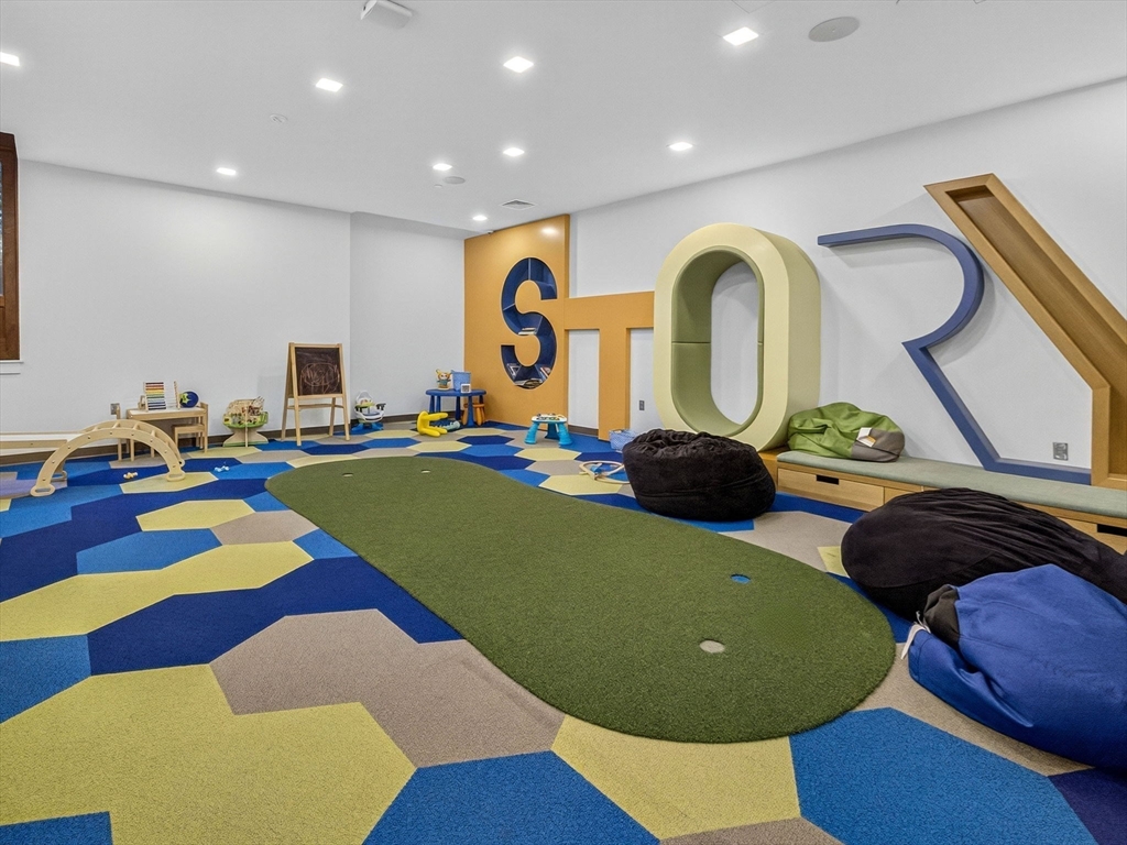 45 Temple St #408 Boston, MA 02114