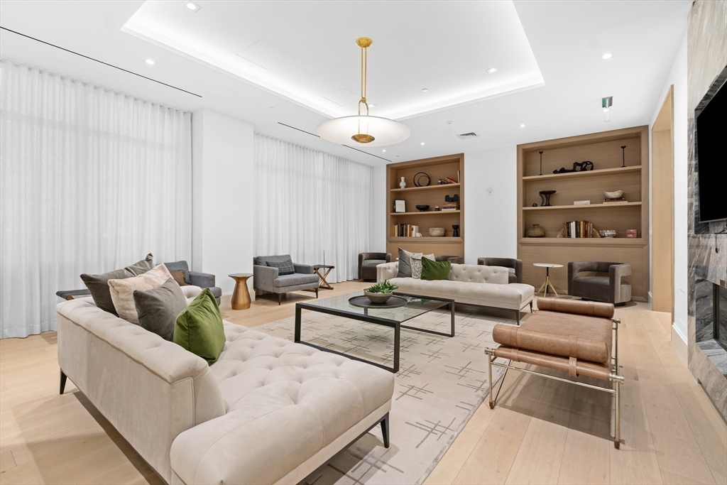 100 Shawmut Ave #309 Boston, MA 02118