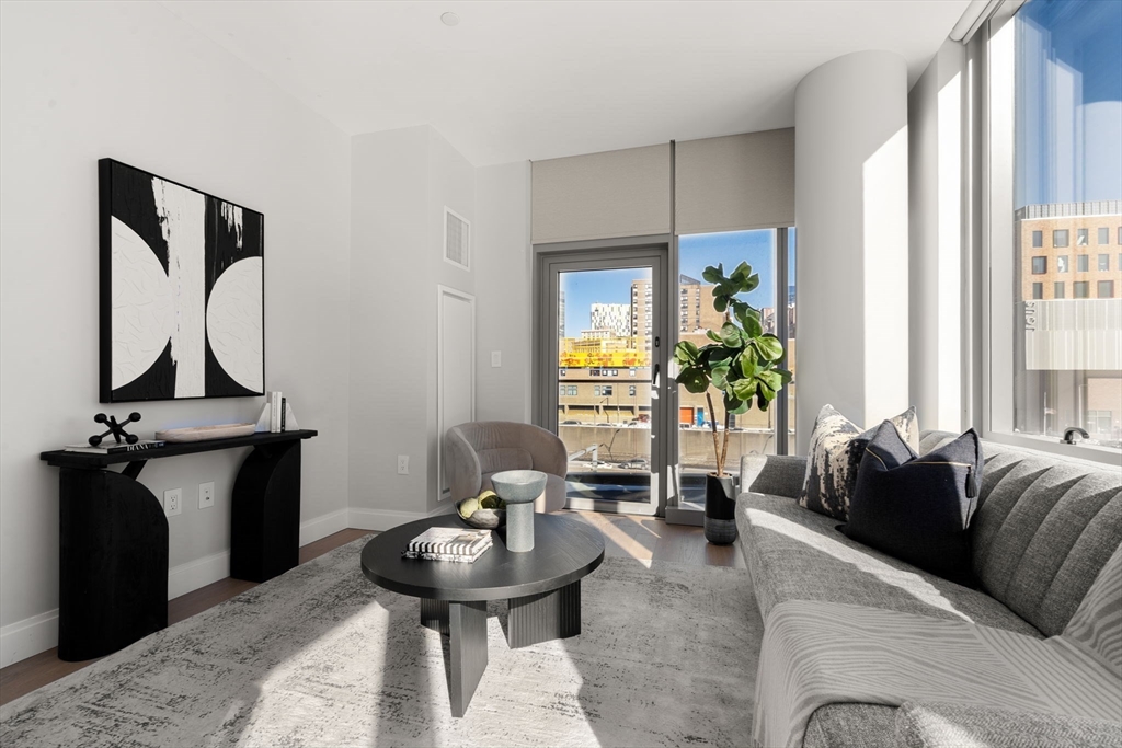 100 Shawmut Ave #309 Boston, MA 02118