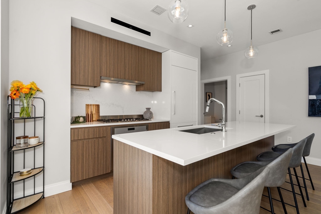 100 Shawmut Ave #309 Boston, MA 02118