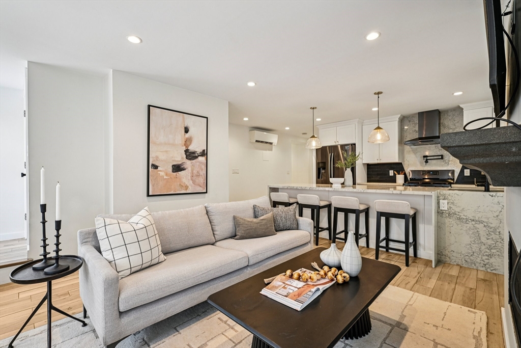 10 Wakefield Ave #B Wakefield, MA 01880