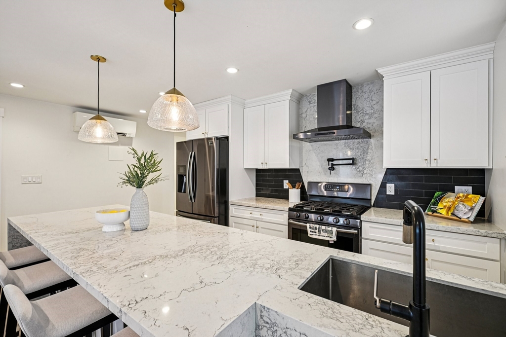 10 Wakefield Ave #B Wakefield, MA 01880