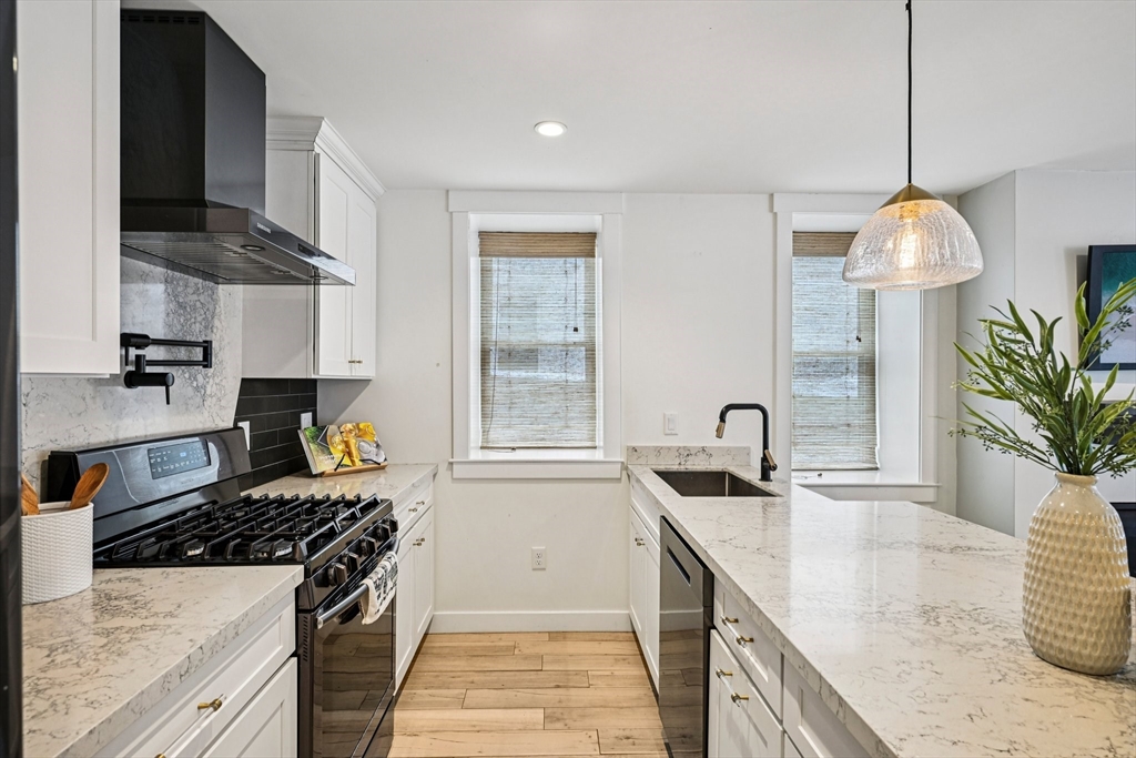 10 Wakefield Ave #B Wakefield, MA 01880