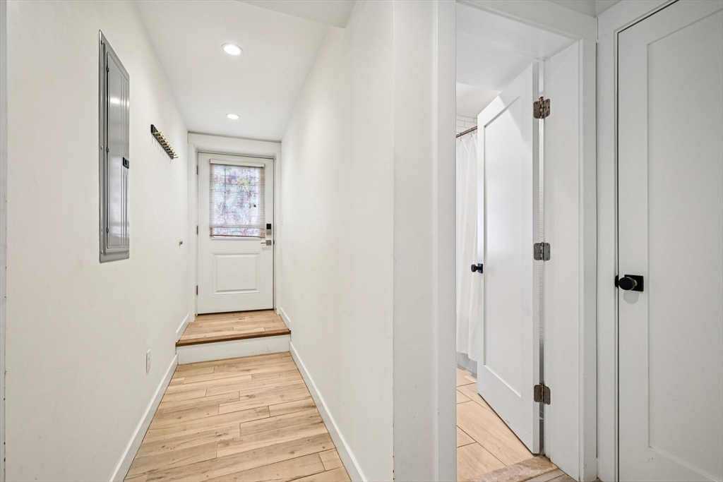 10 Wakefield Ave #B Wakefield, MA 01880