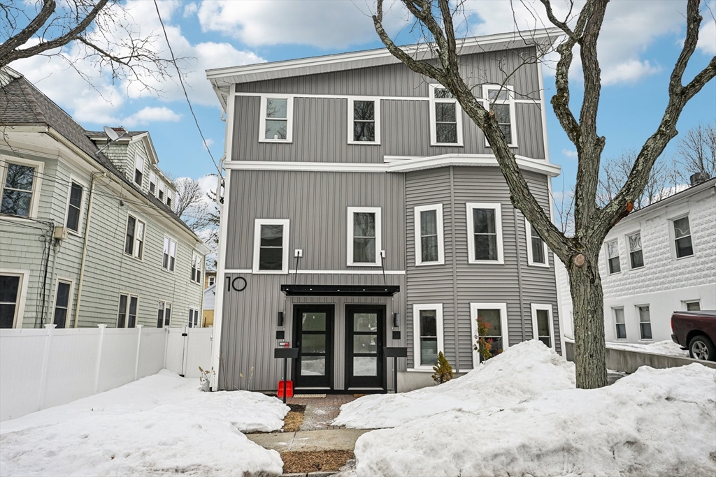 10 Wakefield Ave #B Wakefield, MA 01880