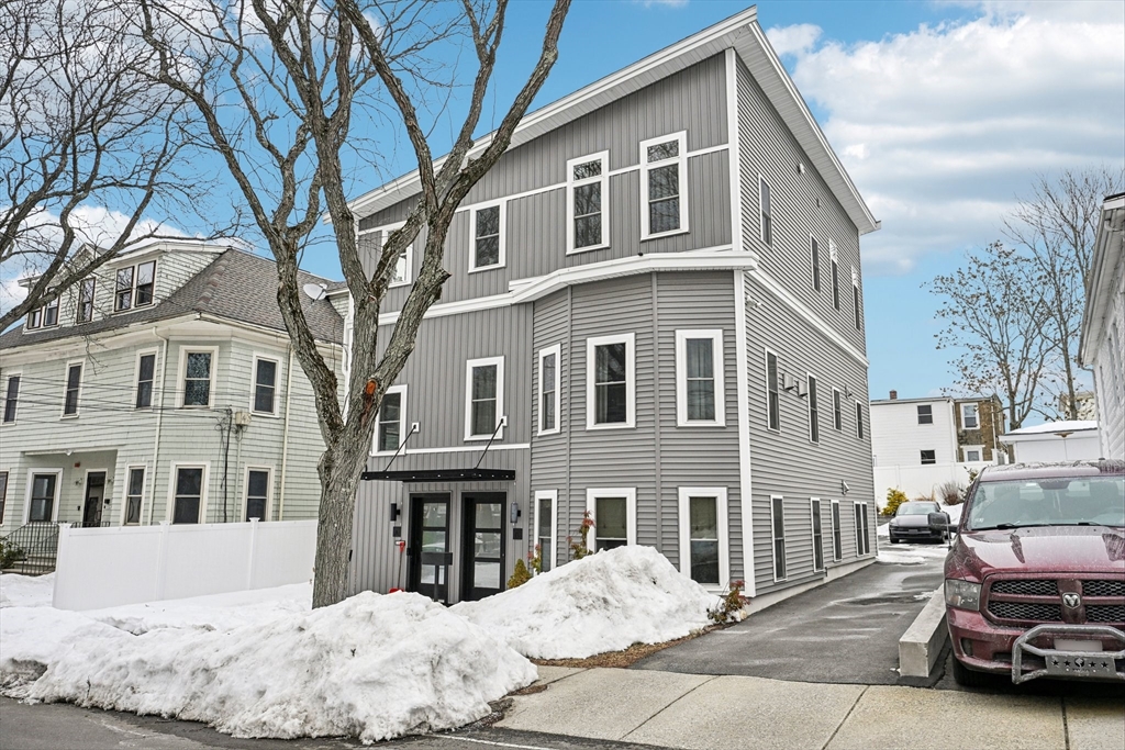 10 Wakefield Ave #B Wakefield, MA 01880