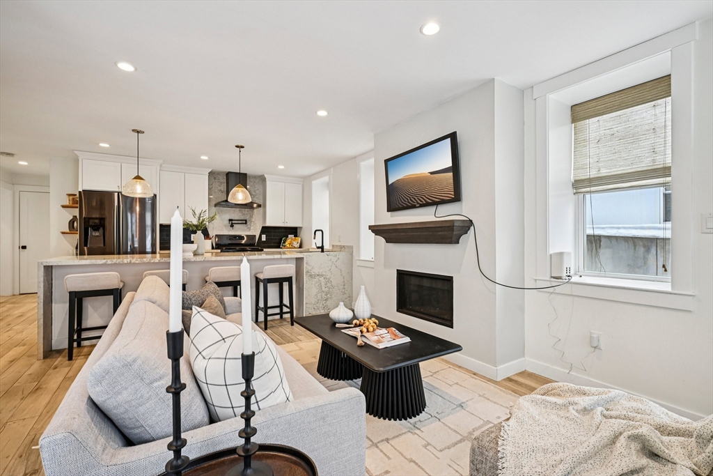 10 Wakefield Ave #B Wakefield, MA 01880