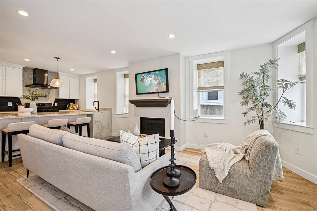 10 Wakefield Ave #B Wakefield, MA 01880