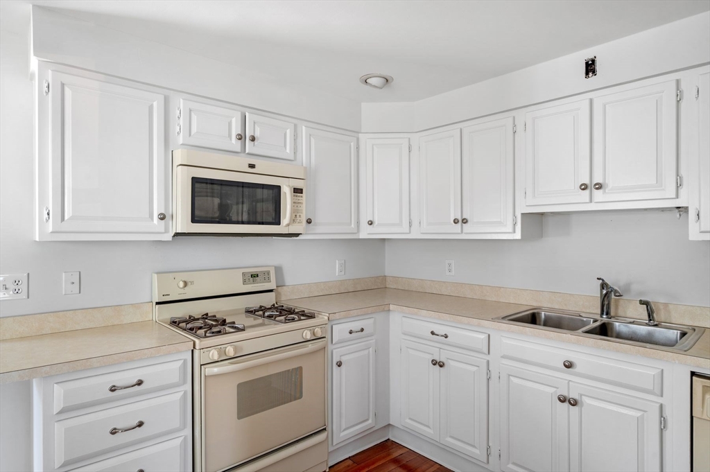 1068 Main St #1068 Wakefield, MA 01880
