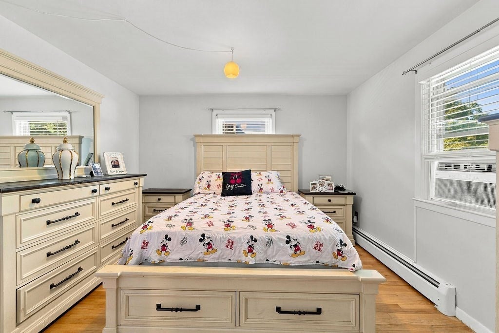 24 Vincenzo Dr West Warwick, RI 02893